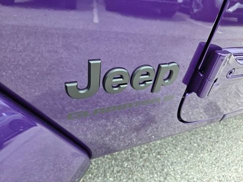 New 2026 Jeep Gladiator Sport AWD/4WD image 4