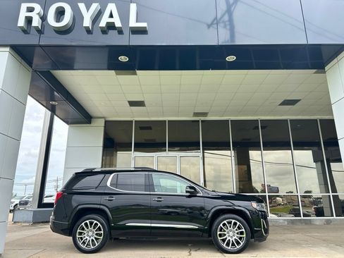 Used 2023 GMC Acadia Denali w/ Denali Technology Package FWD image 1