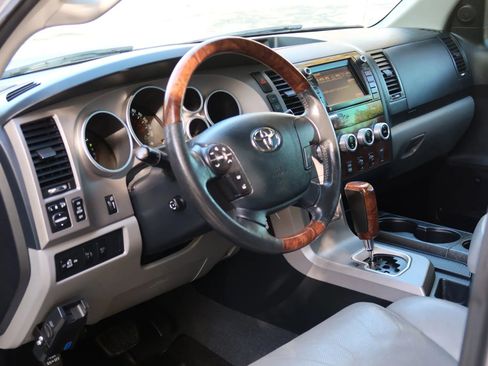 Used 2012 Toyota Tundra Limited image 17