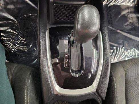 Used 2016 Nissan Rogue S AWD/4WD image 18