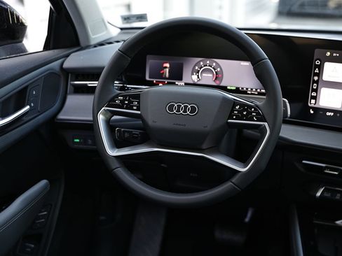 New 2026 Audi Q3 quattro 2.0T AWD/4WD image 28