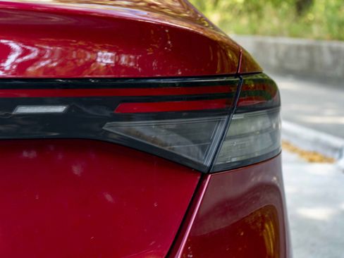Used 2025 Honda Accord LX image 13