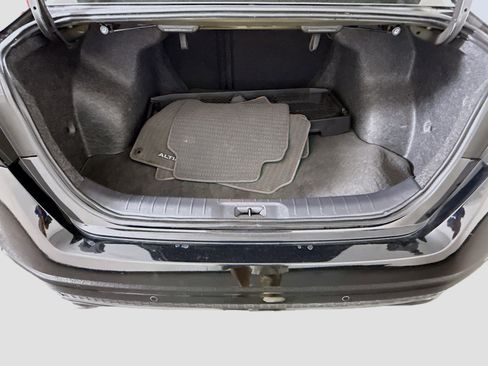 Used 2025 Nissan Altima 2.5 SR w/ SR Premium Package FWD image 35
