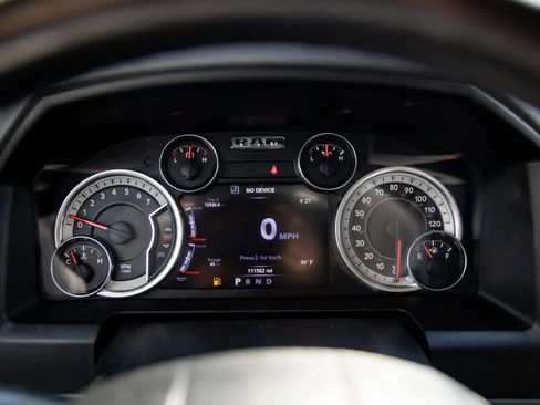Used 2017 RAM 1500 Big Horn AWD/4WD image 32