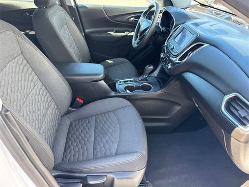 Used 2021 Chevrolet Equinox LT image 14