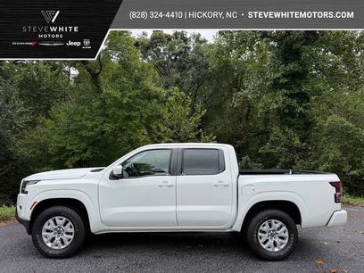 Used 2023 Nissan Frontier SV