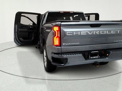 Used 2019 Chevrolet Silverado 1500 Custom w/ Custom Value Package AWD/4WD image 11