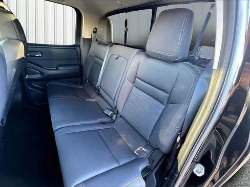 Used 2022 Nissan Frontier SV image 19