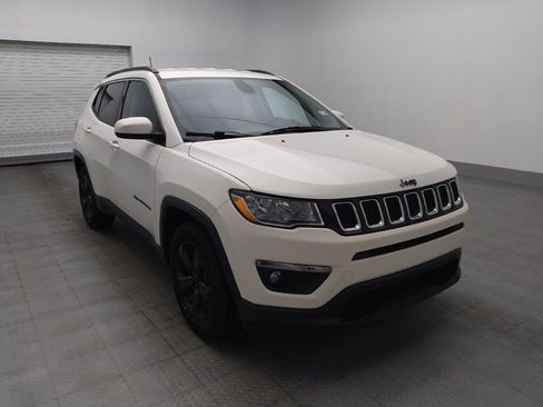 Used 2021 Jeep Compass Latitude FWD image 13