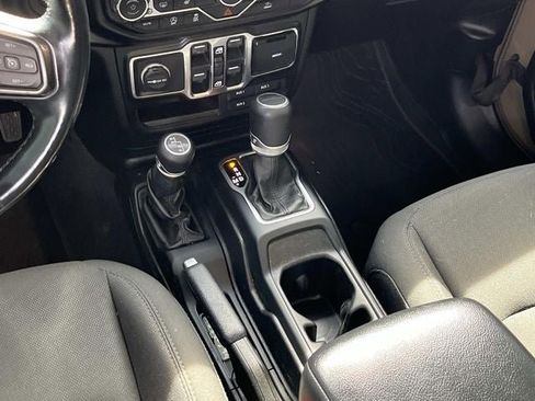 Used 2020 Jeep Gladiator Sport w/ Quick Order Package 24S image 15