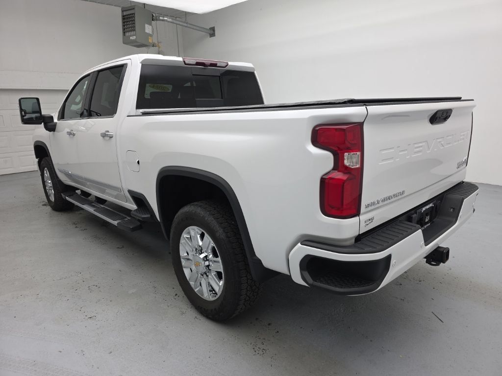 Used 2024 Chevrolet Silverado 3500 High Country AWD/4WD image 10