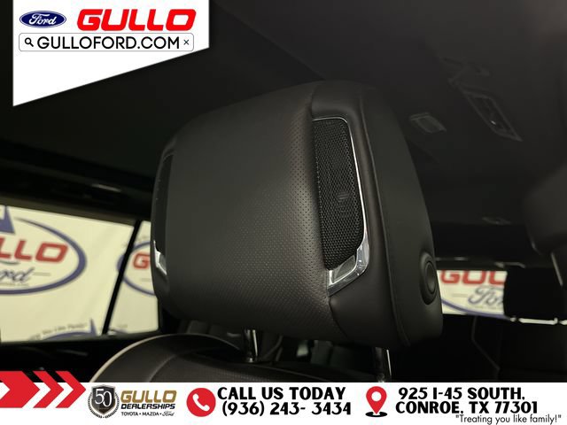 Used 2024 Cadillac Escalade Premium Luxury RWD image 18