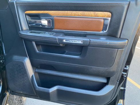 Used 2014 RAM 2500 Longhorn w/ Convenience Group AWD/4WD image 45