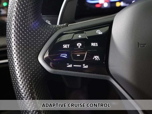 Used 2023 Volkswagen Golf R AWD/4WD image 6
