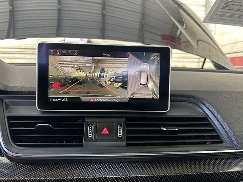 Used 2019 Audi SQ5 Prestige image 17