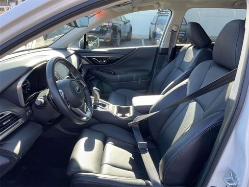 Used 2022 Subaru Outback Limited image 13