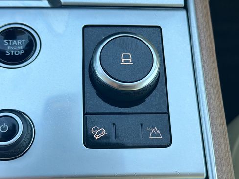 Used 2023 Land Rover Range Rover SE AWD/4WD image 31
