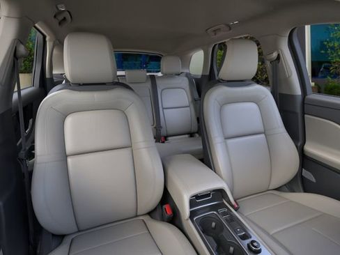 New 2026 Lincoln Corsair Premiere image 11