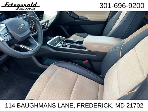 Used 2025 Chevrolet Equinox ACTIV w/ Safety and Technology Package image 9