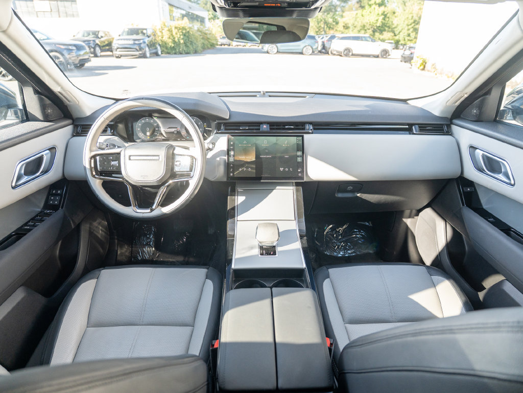Used 2024 Land Rover Range Rover Velar S AWD/4WD image 19
