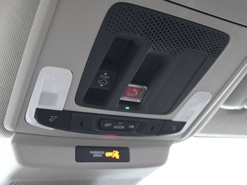 Used 2025 Honda Accord SE image 25