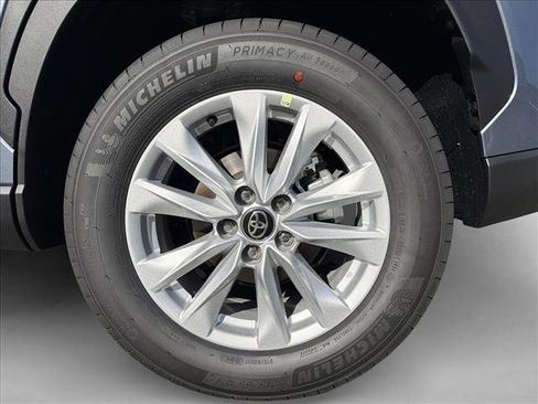 New 2026 Toyota Corolla Cross LE image 9