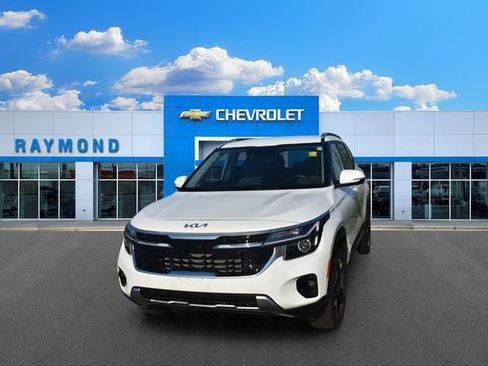 Certified 2025 Kia Seltos S AWD/4WD image 7