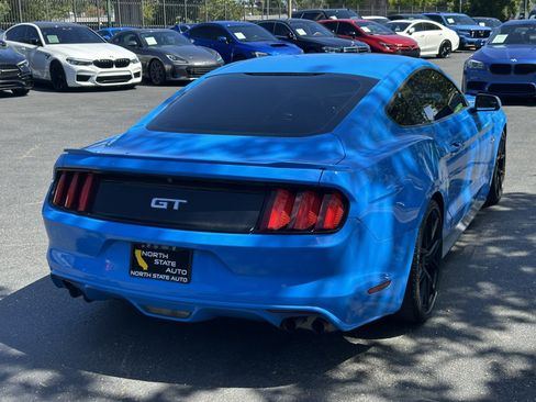Used 2017 Ford Mustang GT RWD image 6