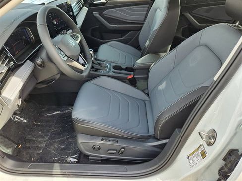 New 2026 Volkswagen Jetta SEL image 12