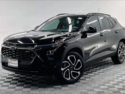 New 2026 Chevrolet Trax RS FWD image 1