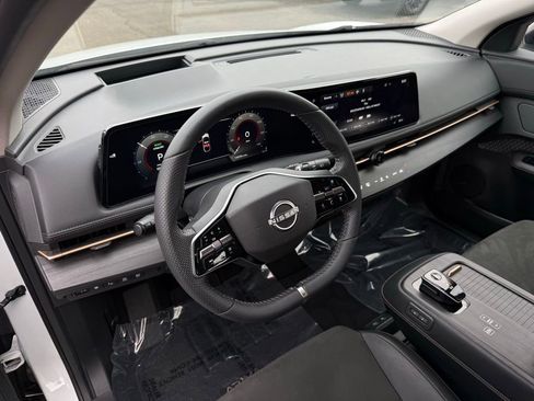 Certified 2024 Nissan Ariya FWD image 18