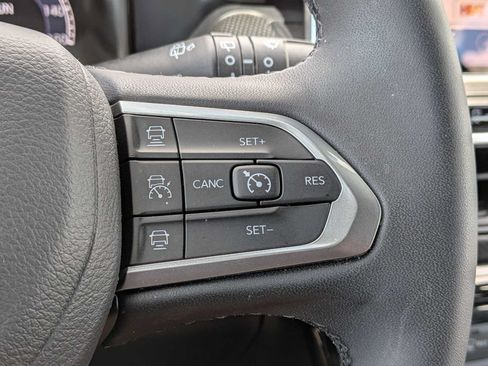 Used 2025 Jeep Compass Limited w/ High Altitude Package AWD/4WD image 26
