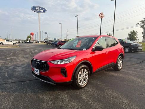 Used 2024 Ford Escape Active AWD/4WD image 1