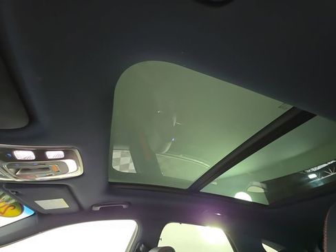 Used 2023 Genesis GV70 2.5T w/ Sport Prestige Package image 35