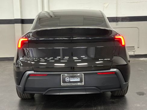 Used 2026 Tesla Model Y AWD image 10