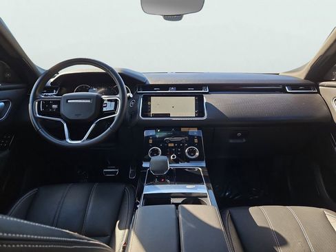 Used 2023 Land Rover Range Rover Velar R-Dynamic S image 11