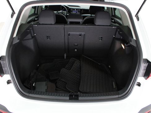 Used 2022 Volkswagen Taos S FWD image 29