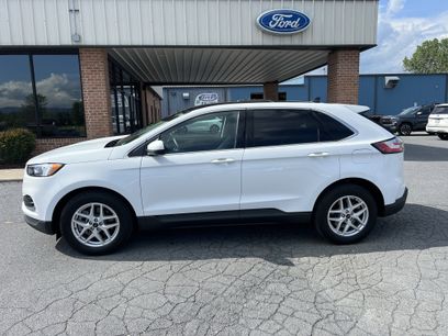 Used 2024 Ford Edge SEL w/ Convenience Package