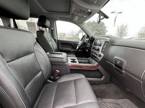 Used 2018 GMC Sierra 1500 SLT w/ Max Trailering Package image 12