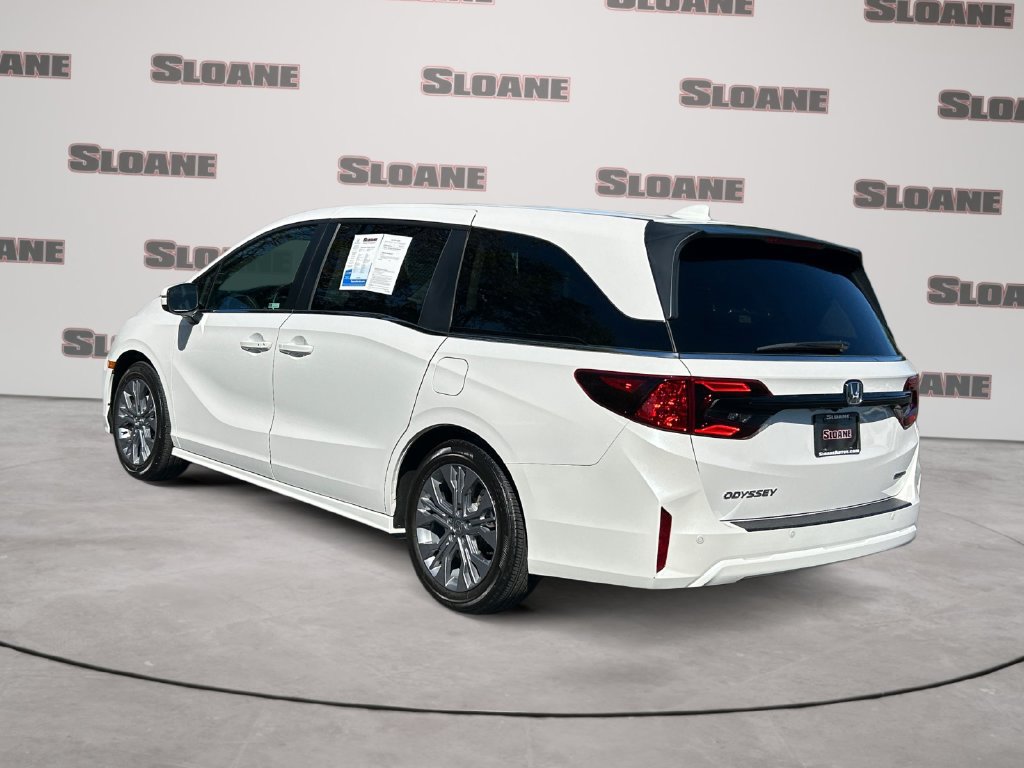 Certified 2026 Honda Odyssey Touring image 3