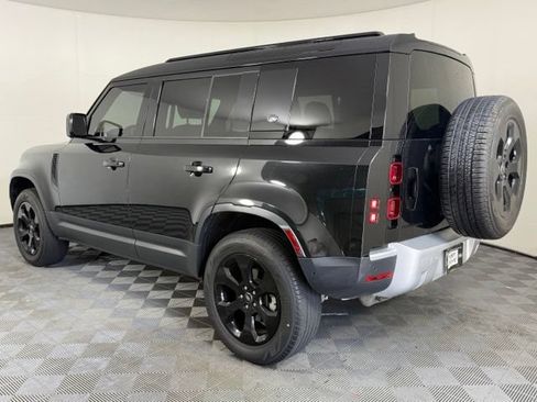 Used 2024 Land Rover Defender 110 S AWD/4WD image 4