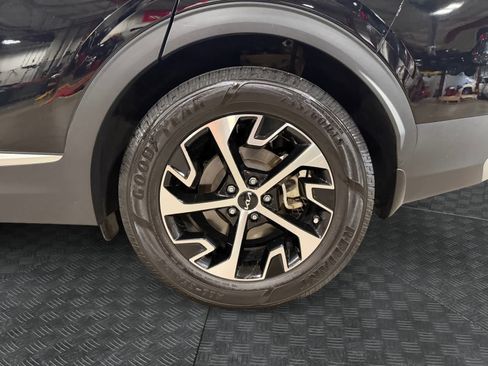 Used 2023 Kia Sportage EX FWD image 15