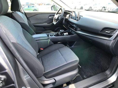 Used 2023 Nissan Rogue SV AWD/4WD image 27