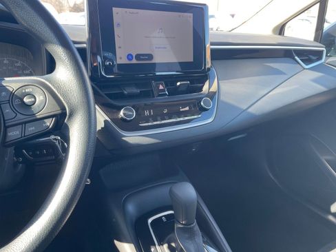 Used 2025 Toyota Corolla LE image 17