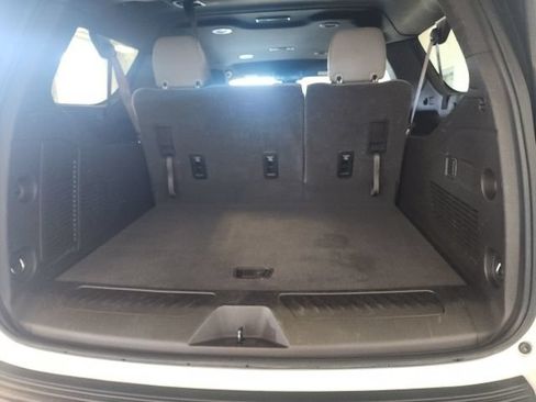 Certified 2024 Chevrolet Suburban LT AWD/4WD image 20