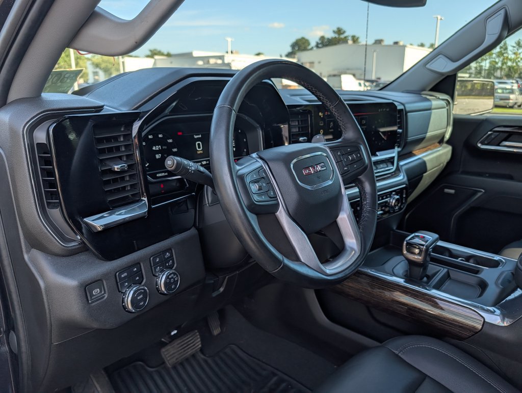 Used 2024 GMC Sierra 1500 Elevation w/ Elevation Premium Package AWD/4WD image 18