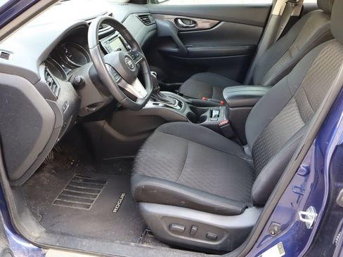 Used 2019 Nissan Rogue SV w/ Premium Package FWD image 16