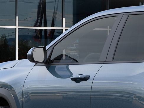 New 2026 Chevrolet Equinox LT FWD image 12