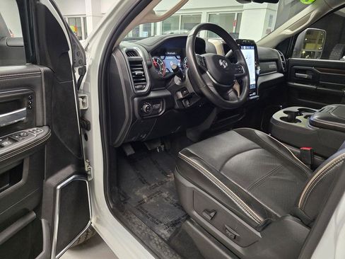 Used 2024 RAM 2500 Laramie AWD/4WD image 17