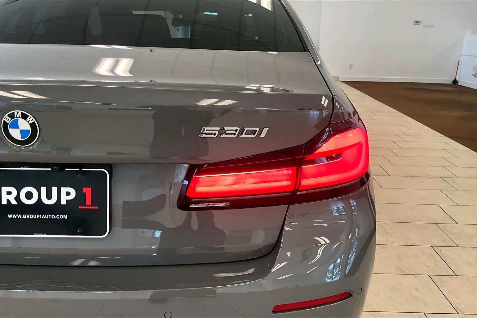 Used 2022 BMW 530i w/ Executive Package RWD image 28